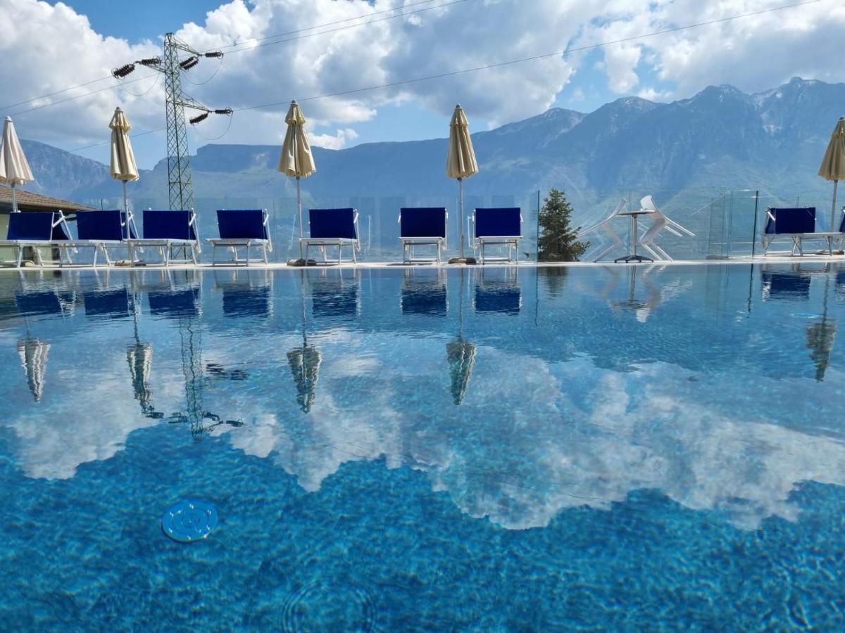 Villa Anna Apartments Tremosine Esterno foto